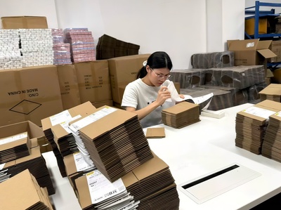 從高校畢業(yè)生到電商公司CEO 大學生創(chuàng)業(yè)者在拼多多帶動大批就業(yè)